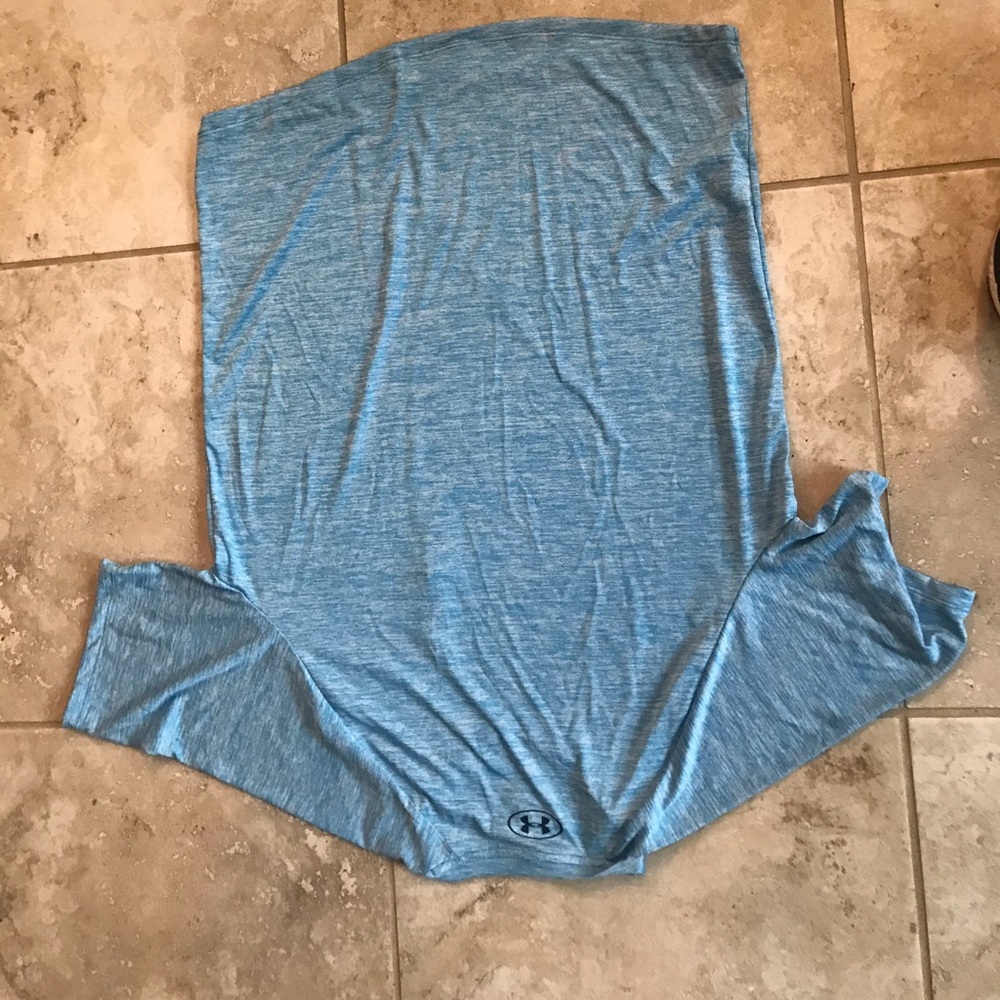 Men’s Under Armour shirt